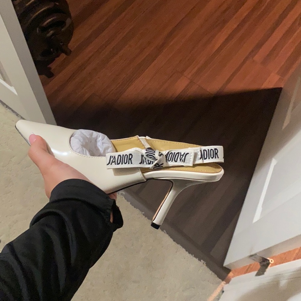 Christian Dior low heel